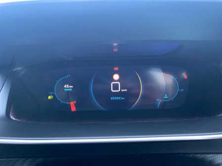 2022 Peugeot 2008 - thumbnail 10