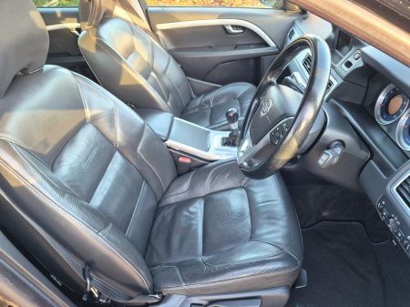 2013 Volvo V70  €6,999 thumbnail