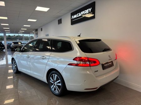 2019 Peugeot 308 1.5 BlueHDi 130bhp Auto Allure €13,950 thumbnail