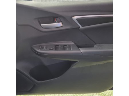 2016 Honda Fit - thumbnail 19