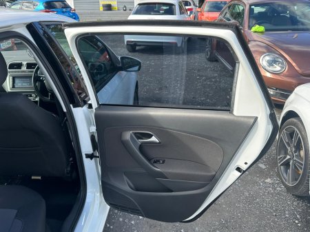 2016 Volkswagen Polo - thumbnail 11