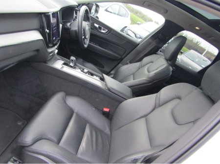 2023 Volvo XC60 T6 PHEV PLUS DARK AWD 5DR AUTO thumbnail