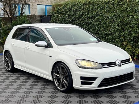 2014 Volkswagen Golf R 4MOTION 2.0 TSI // NEW PRETORIA ALLOYS // LEATHER INTERIOR // REVERSE CAMERA €24,900 thumbnail