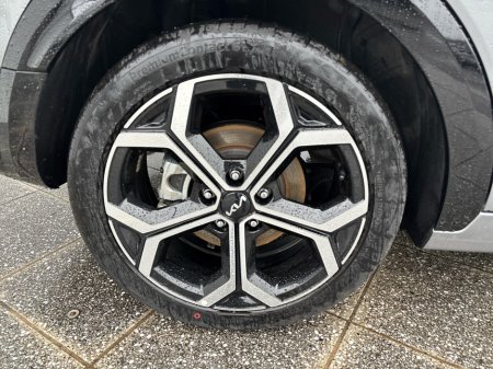 2025 Kia Niro HEV SEM €36,895