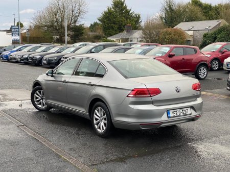 2015 Volkswagen Passat - thumbnail 9