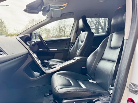 2017 Volvo XC60 - thumbnail 20