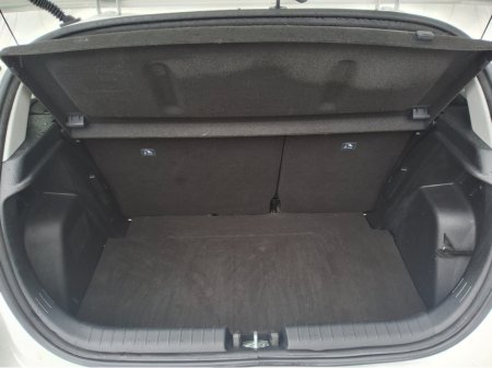 2024 Hyundai i20 - thumbnail 17