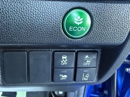 2017 Honda Fit  €12,990 thumbnail