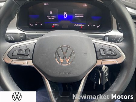 2023 Volkswagen T-Roc - thumbnail 28