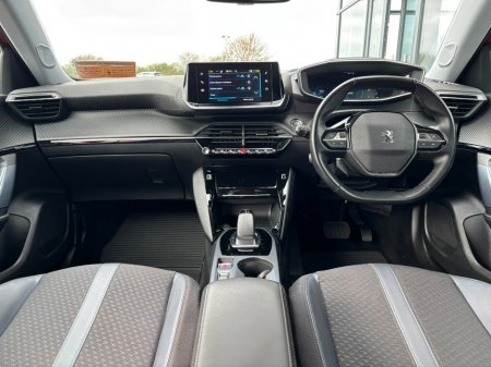 2021 Peugeot 2008 - thumbnail 8