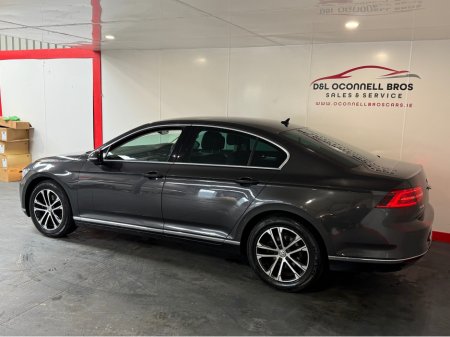 2019 Volkswagen Passat - thumbnail 15