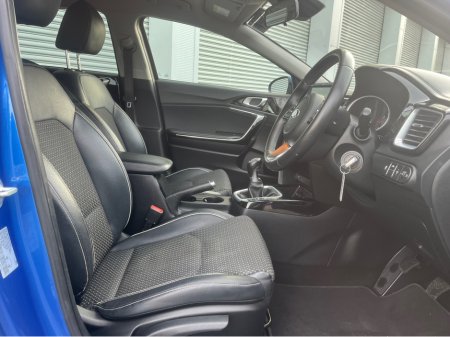 2019 Kia Ceed - thumbnail 14