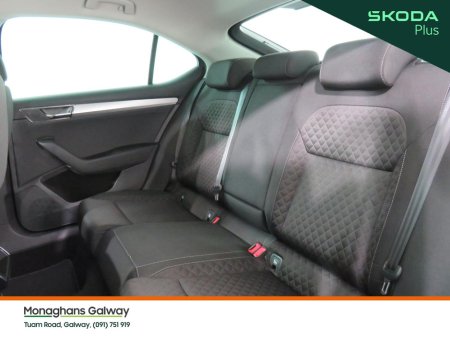 2023 Skoda Superb AMBITION 2.0 TDI 150HP DSG 5DR €32,950 thumbnail