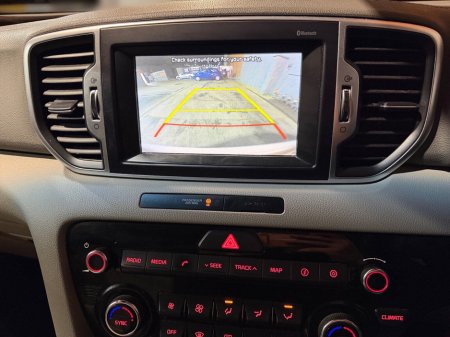 2018 Kia Sportage 1.7 PLATINUM €17,950 thumbnail