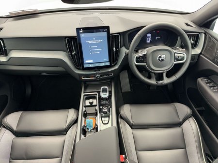 2026 Volvo XC60 - thumbnail 8