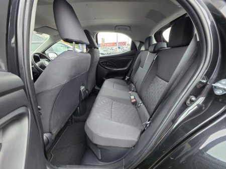 2022 Toyota Yaris - thumbnail 7