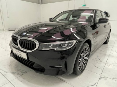 2022 BMW 3 Series  €23,995 thumbnail