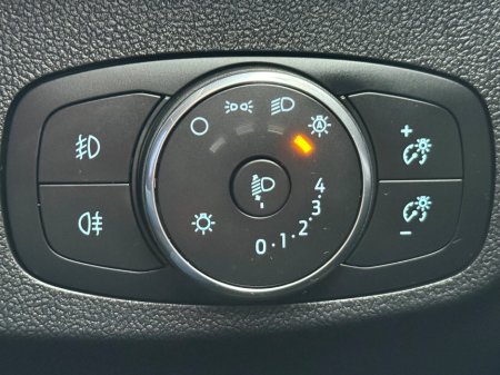 2022 Ford Focus - thumbnail 21