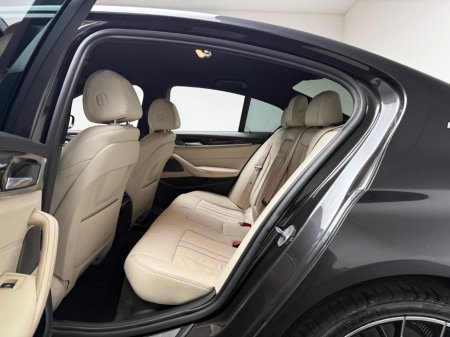 2018 BMW 5 Series 530E M SPORT €24,990 thumbnail