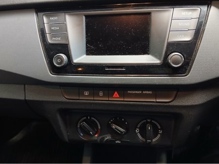 2016 Skoda Fabia - thumbnail 6