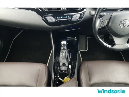 2018 Toyota C-HR 1.8 HYBRID LUNA €17,995 thumbnail