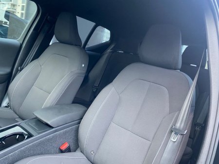 2023 Volvo XC40 Core Recharge Auto EV €31,900 thumbnail