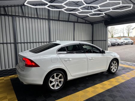 2018 Volvo S60 - thumbnail 5