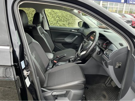 2020 Volkswagen T-Cross 1ST EDITION AUTOMATIC 1.0 PETROL //KEYLESS ENTRY//HALF LEATHER SEATS//REVERSE CAMERA// €21,950 thumbnail