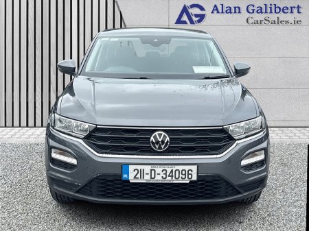 2021 Volkswagen T-Roc - view 4
