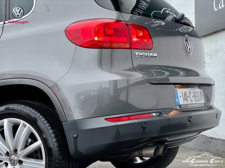 2014 Volkswagen Tiguan SPORT 2.0 TDI MANUAL 6SPEED FWD 110HP 5DR €9,950 thumbnail