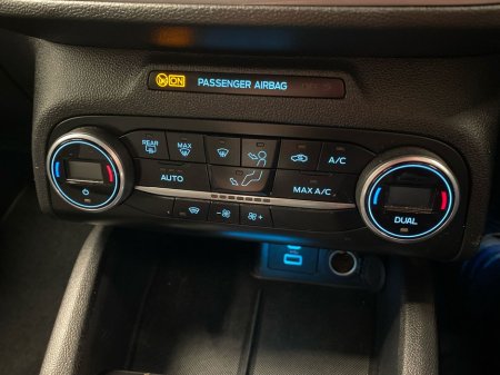 2023 Ford Focus ST-Line 1.0L EcoBoost 125PS €23,995 thumbnail