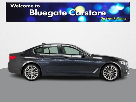 2019 BMW 5 Series - thumbnail 2
