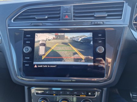 2018 Volkswagen Tiguan - thumbnail 13