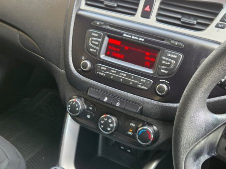 2014 Kia Ceed - thumbnail 12