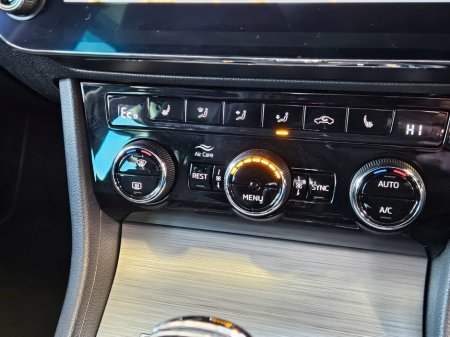 2021 Skoda Superb  €23,950 thumbnail