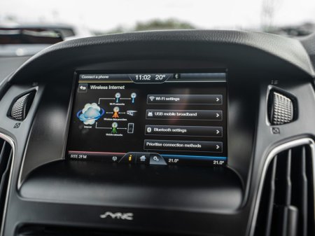 2016 Ford Focus - thumbnail 22