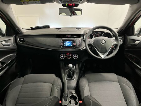 2019 Alfa Romeo Giulietta 1.4TB Mair 120BHP Super - LOW MILEAGE- €15,950