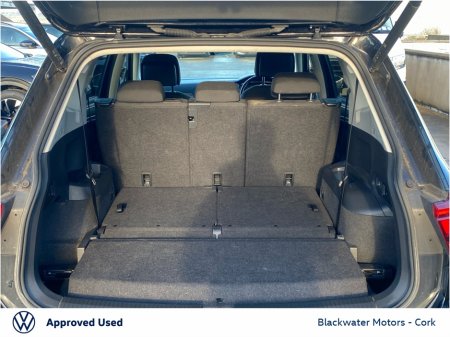 2022 Volkswagen Tiguan Allspace 2.0TDI 150BHP LIFE €37,995 thumbnail