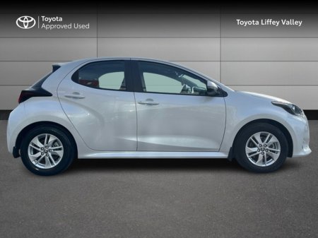 2023 Toyota Yaris - photo 3