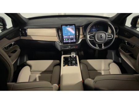 2025 Volvo XC90 + T8 PHEV AWD AUTO PLUS*7 SEATER* thumbnail