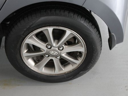 2015 Hyundai i10 - thumbnail 28