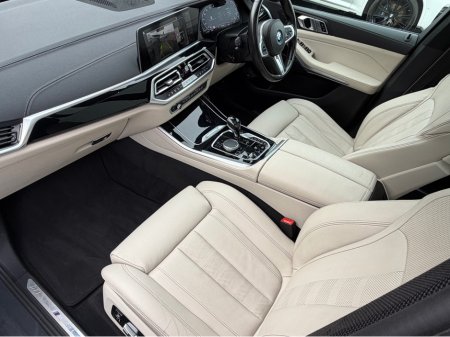 2021 BMW X5 XDRIVE45E M SPORT AUTO €59,950 thumbnail