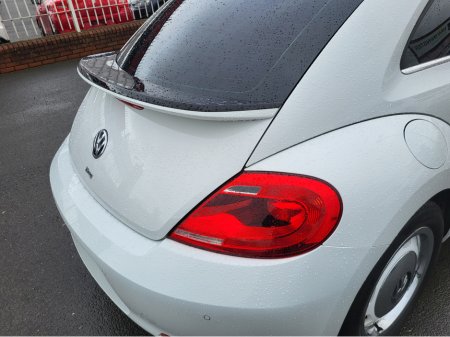 2014 Volkswagen Beetle - thumbnail 17