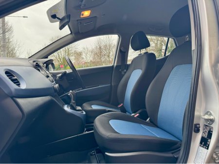 2019 Hyundai i10 DELUXE 4DR AUTO!!ONLY 11K MILES €14,950 thumbnail