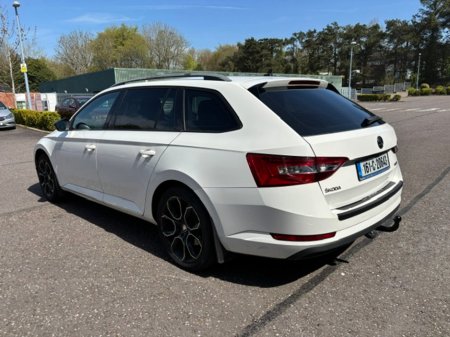 2016 Skoda Superb - photo 5