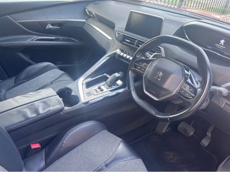 2018 Peugeot 3008 - thumbnail 7