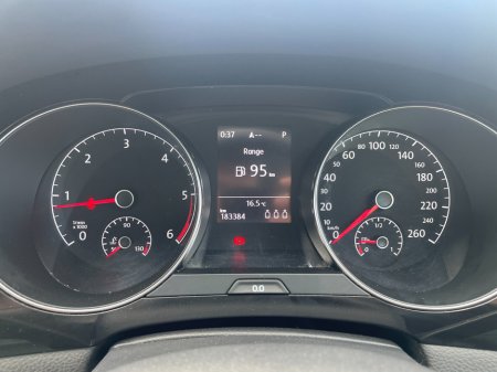 2016 Volkswagen Golf - thumbnail 16