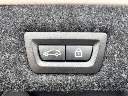 2017 BMW 5 Series - thumbnail 13