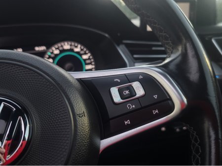 2018 Volkswagen Arteon 2.0 TSI R-LINE PANORAMIC SUNROOF 4MOTION 280BHP VIRTUALDASH FULL LEATHER HEATED ELECTRIC SEATS SAT NAV CARPLAY ANDROID AUTO BLIND SPORT PARKING SENSORS SELF PARKING ASSIST 360 CAMERA €28,950 thumbnail