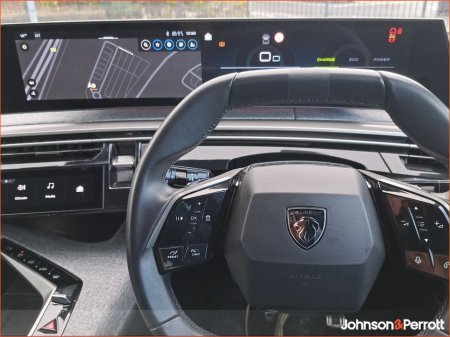 2025 Peugeot 3008 1.2 MHEV PureTech 136bhp eDCS6 Allure €38,900 thumbnail